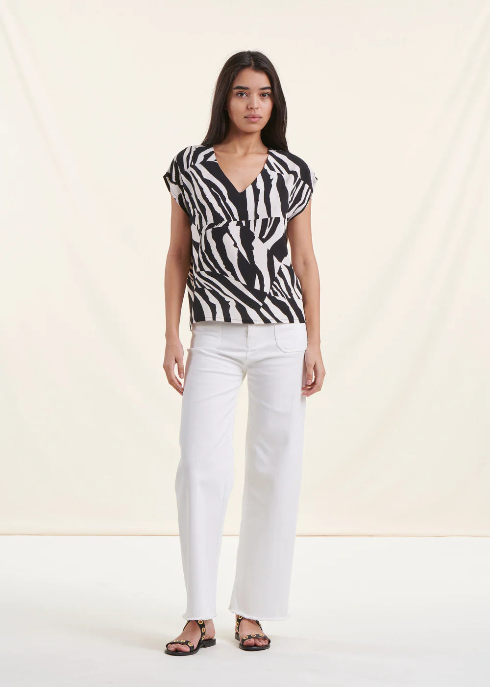 Lamiya  Short-sleeved Zebra Print V-neck Blouse