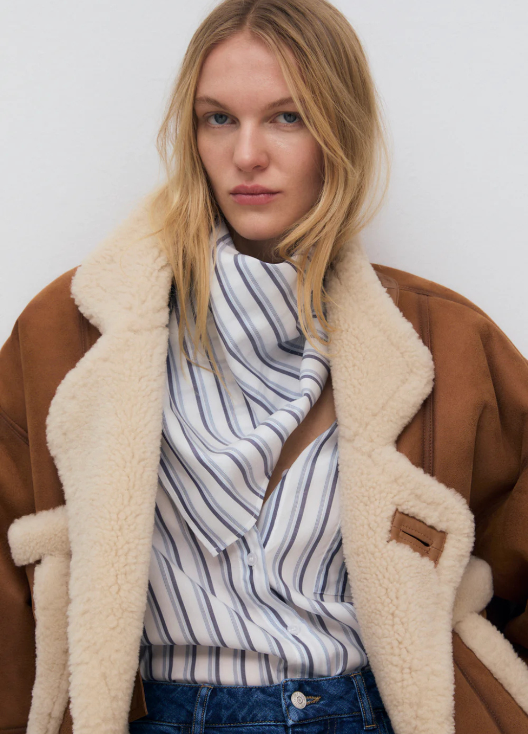 The New Society - Estela Neck Scarf