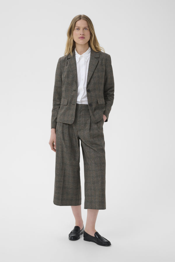 Part Two - Clarrissa Blazer