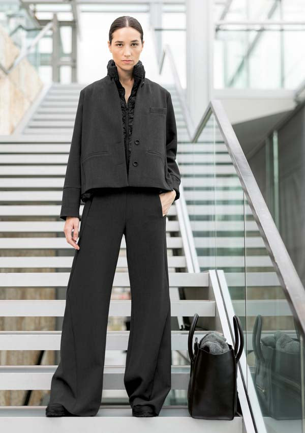 Ania Schierholt - Black High Collar Jacket