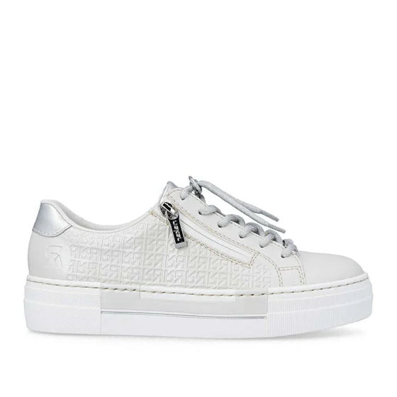 DiamondsAndPearls-SilverRiekerTrainer_webp