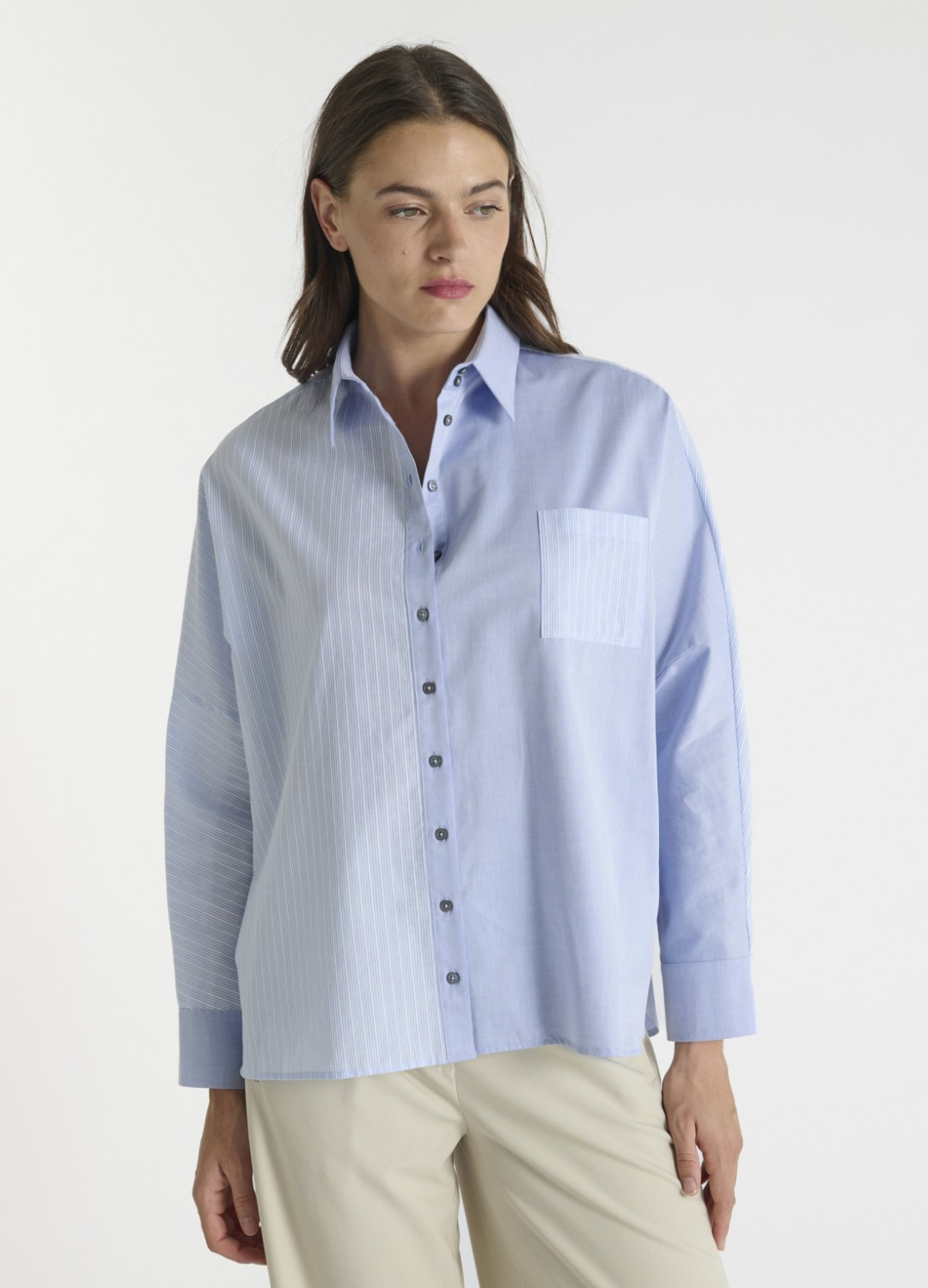 Hana San - Gitapatch Blue Shirt