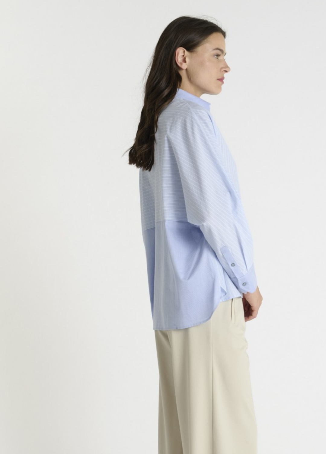 Hana San - Gitapatch Blue Shirt