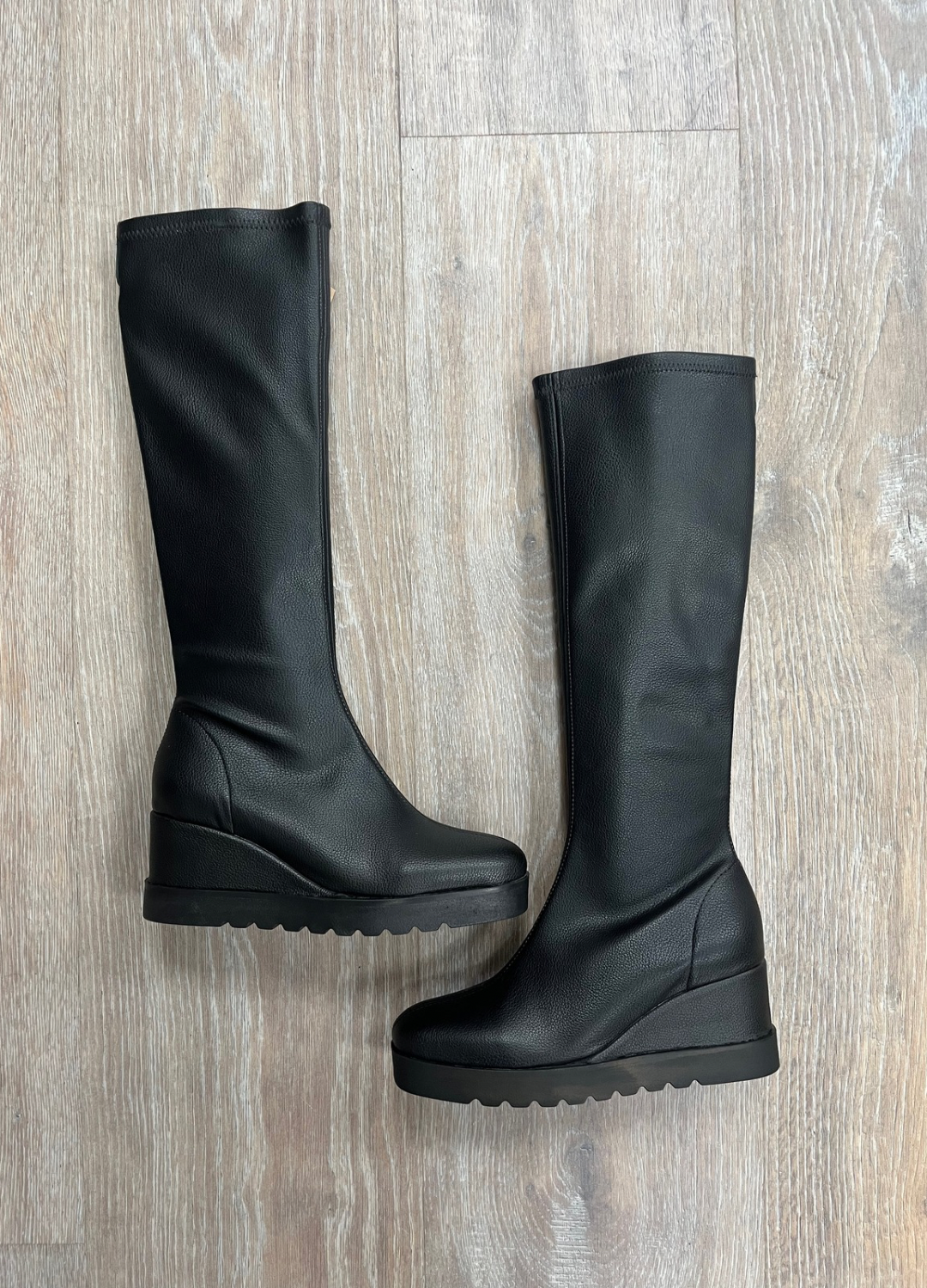 Vigeura - Black Tall Wedge Boot