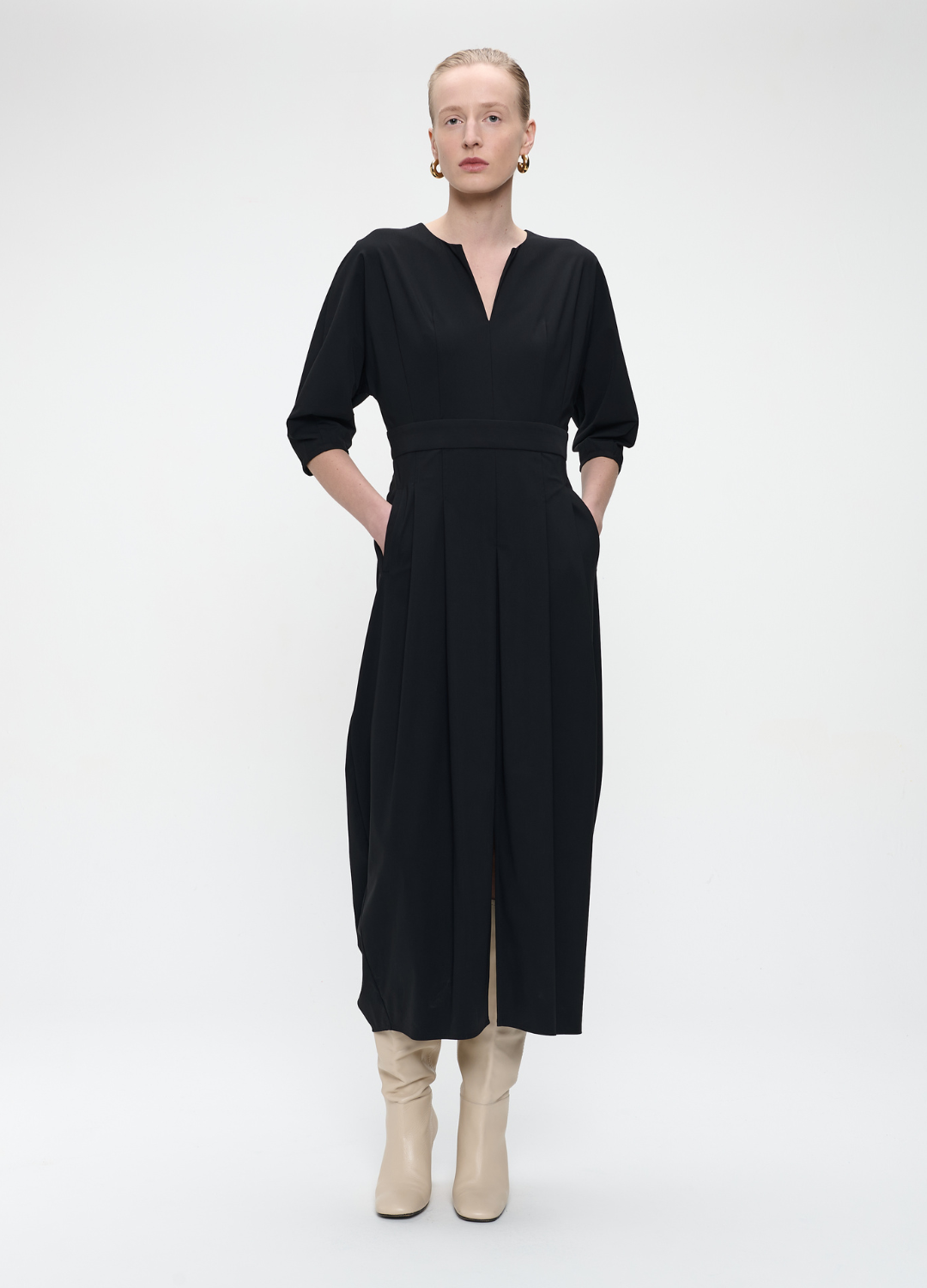 Jane Lushka - Gaara Black Dress