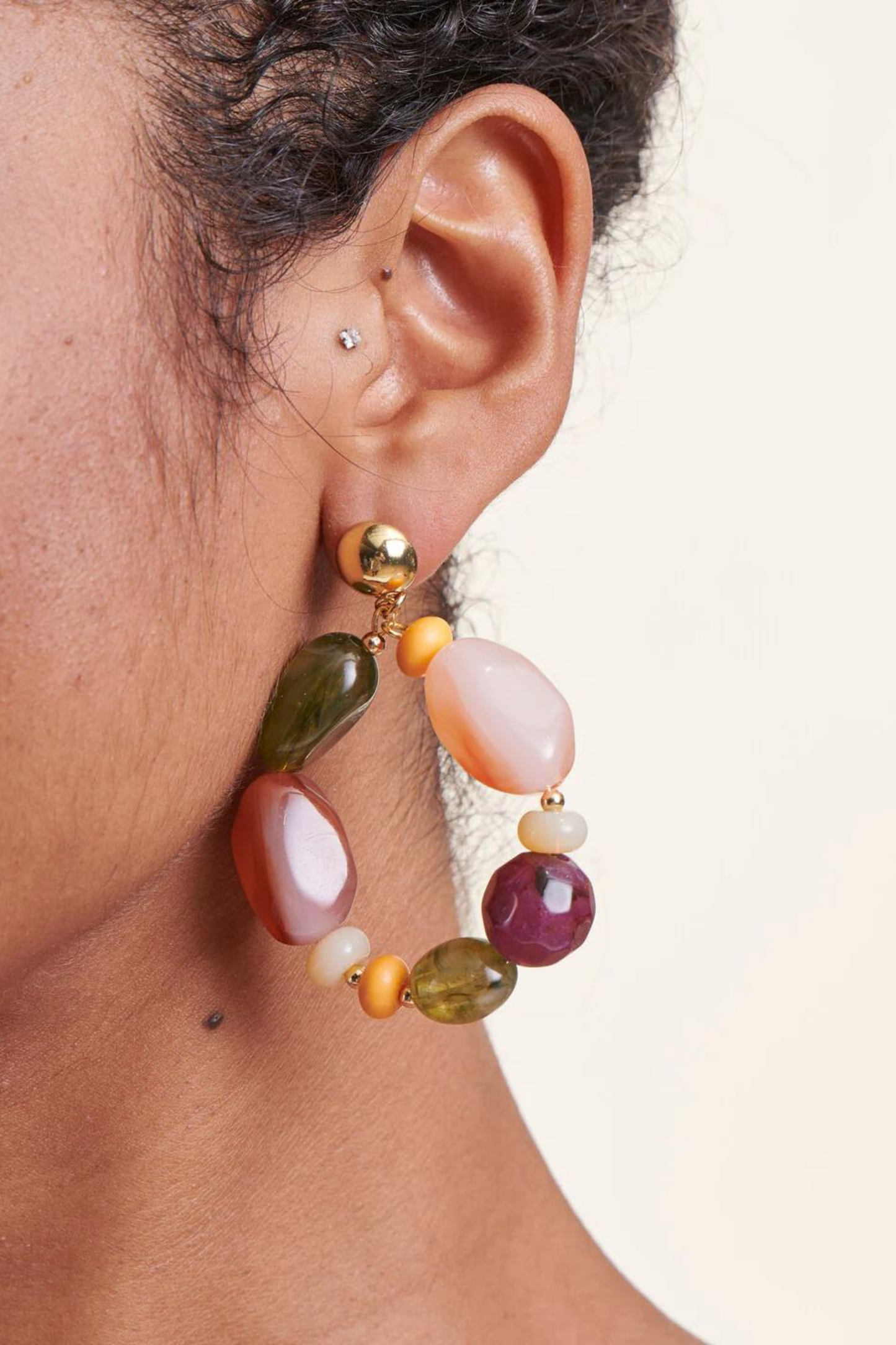La Fee Maraboutee - Multicolored pearl hoop earrings