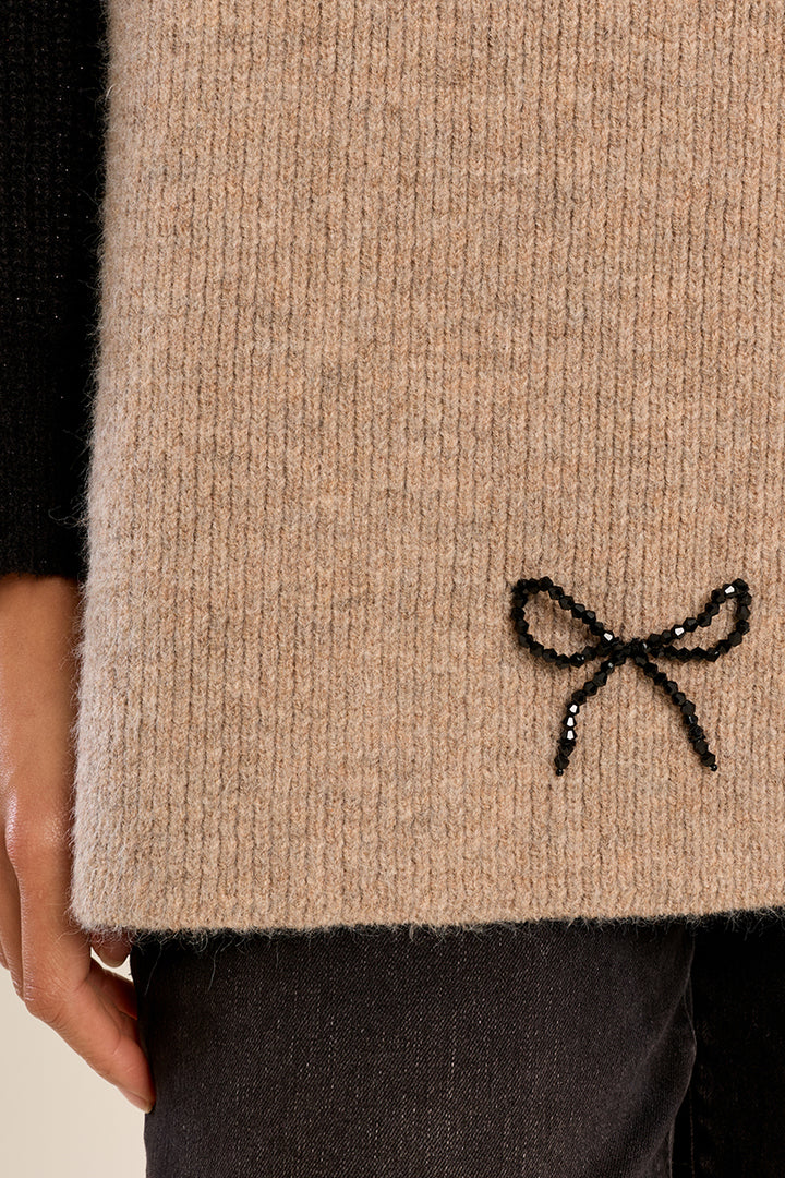 Molly Bracken - Bow Scarf