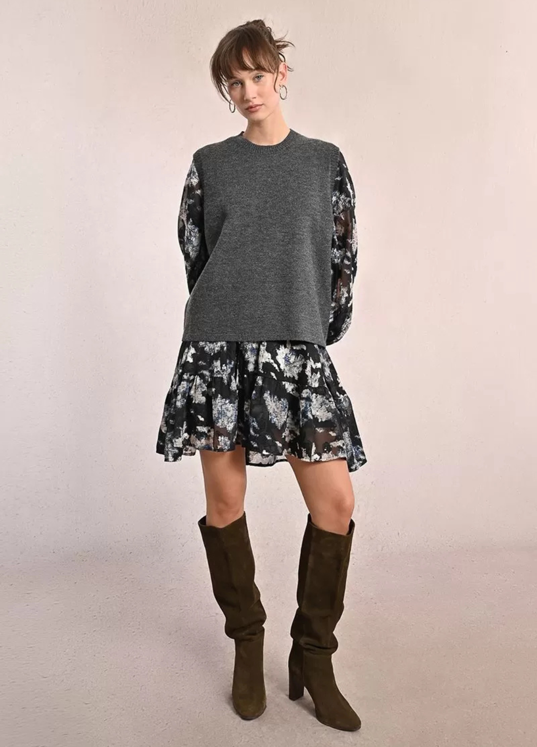 Molly Bracken - Grey Sleeveless Sweater