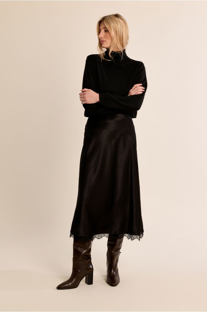 Molly Bracken - Satin Skirt With Lace Finish