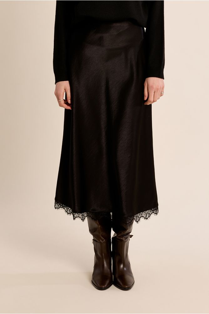Molly Bracken - Satin Skirt With Lace Finish