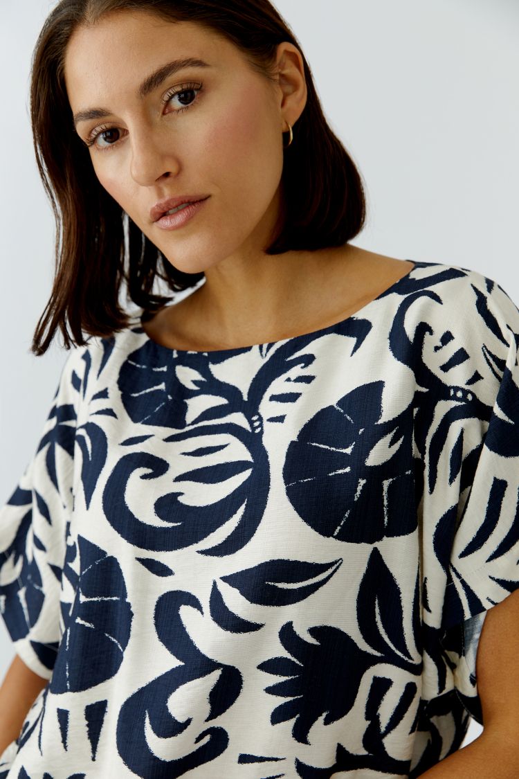 Oui - Navy Blue Floral Top