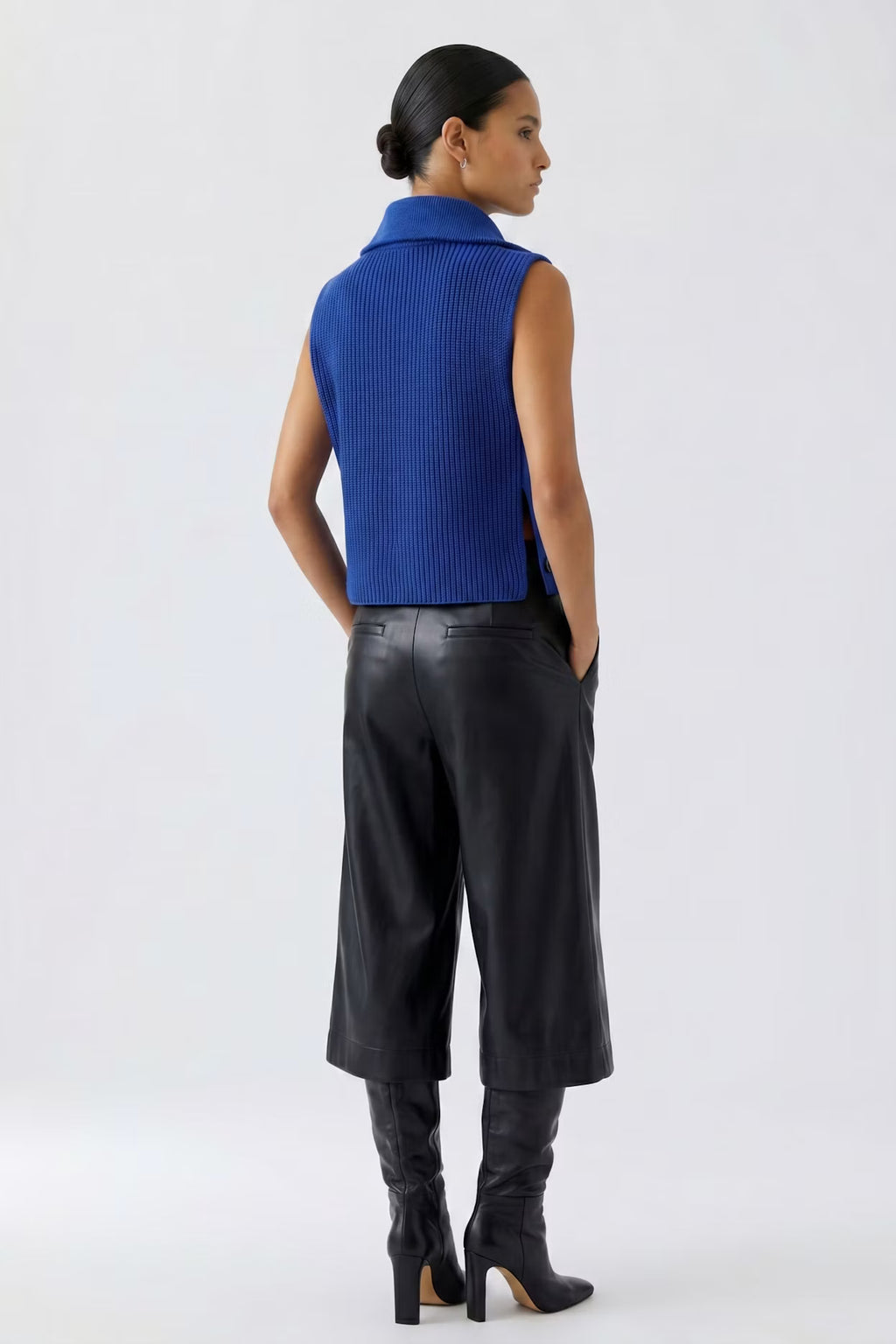 Oui - Collard Vest