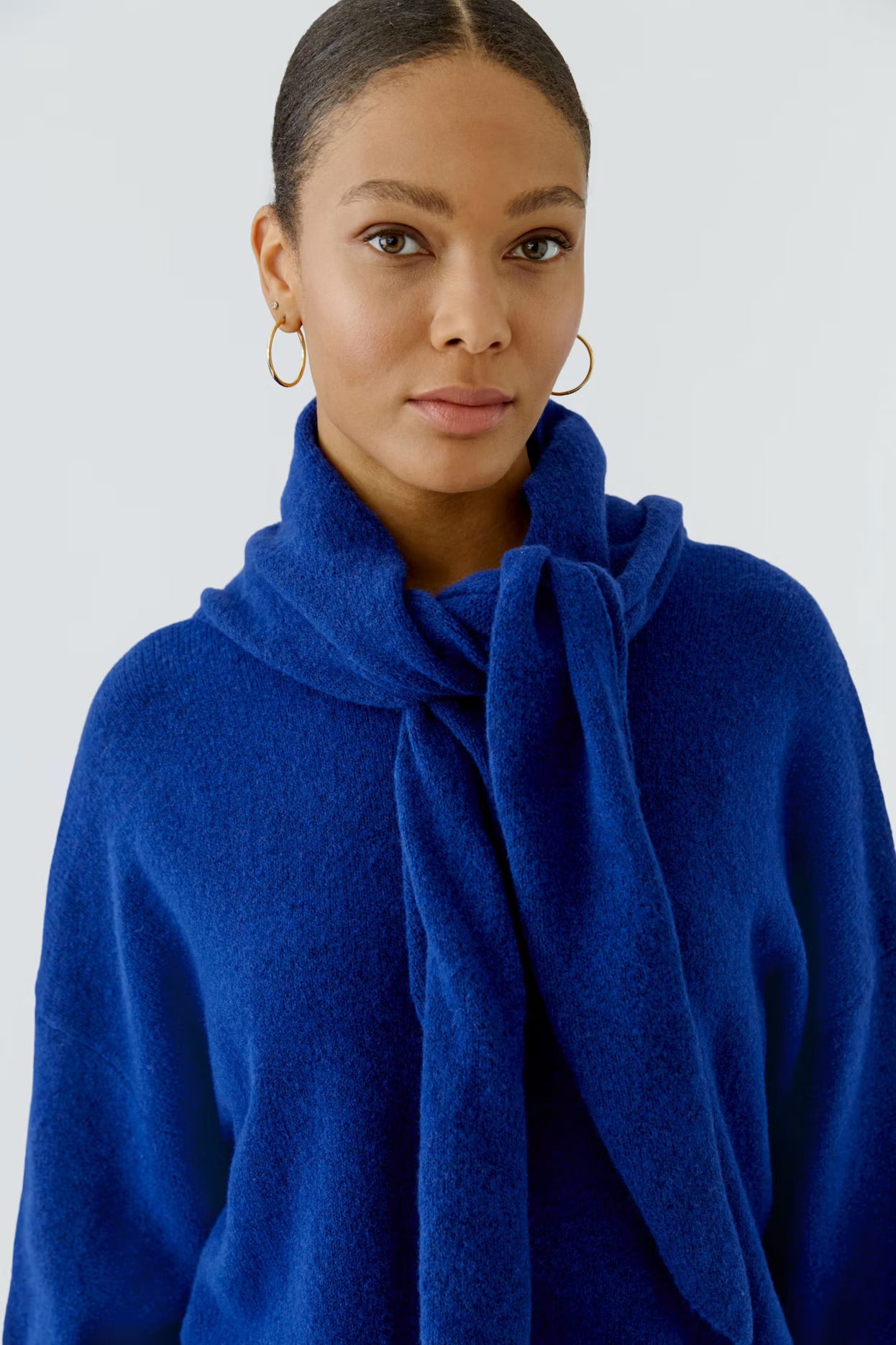 Oui - Royal Blue Shawl