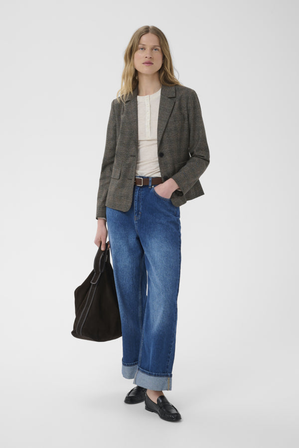 Part Two - Clarrissa Blazer