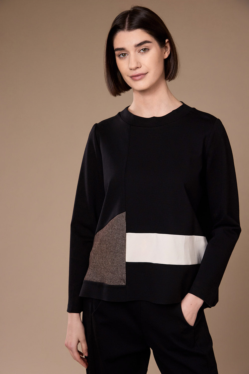 Peruzzi - Applique Top
