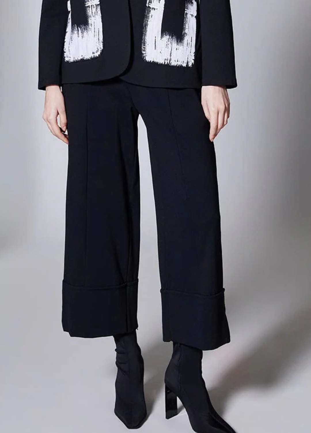 Peruzzi - Black Turn Up Pant