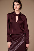 Peruzzi - Twist Neck Top