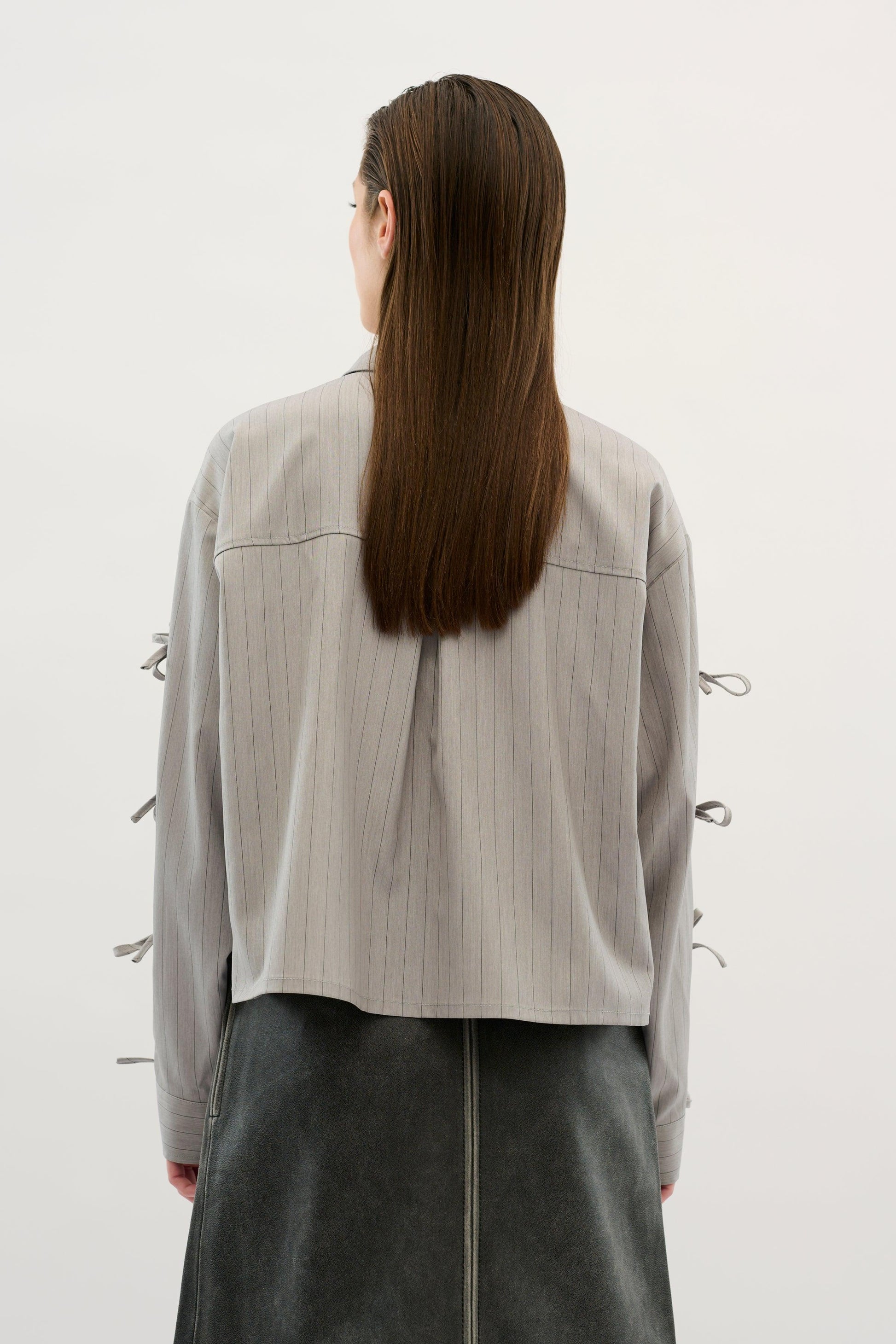 Rianna Short Grey Shirt With Knots Sleeve - Diamonds & Pearls