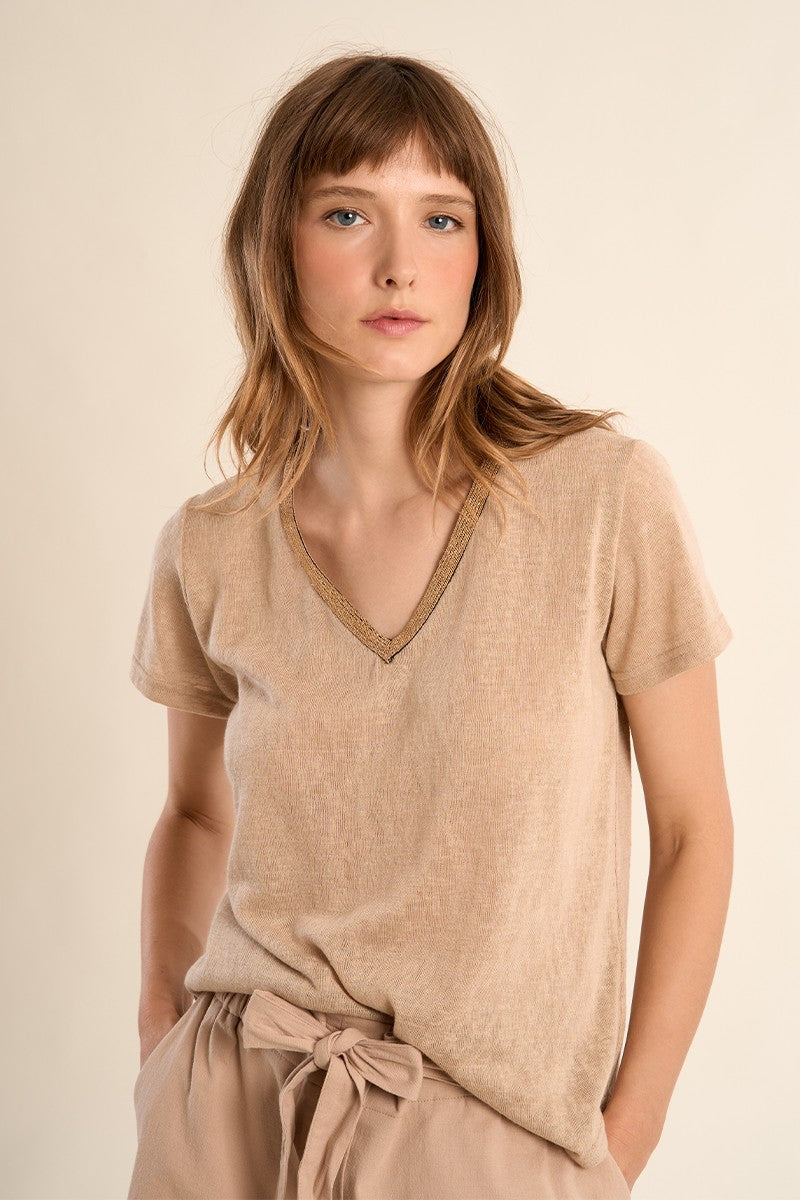 Molly Bracken - Gold Trim T-Shirt - Diamonds And Pearls

