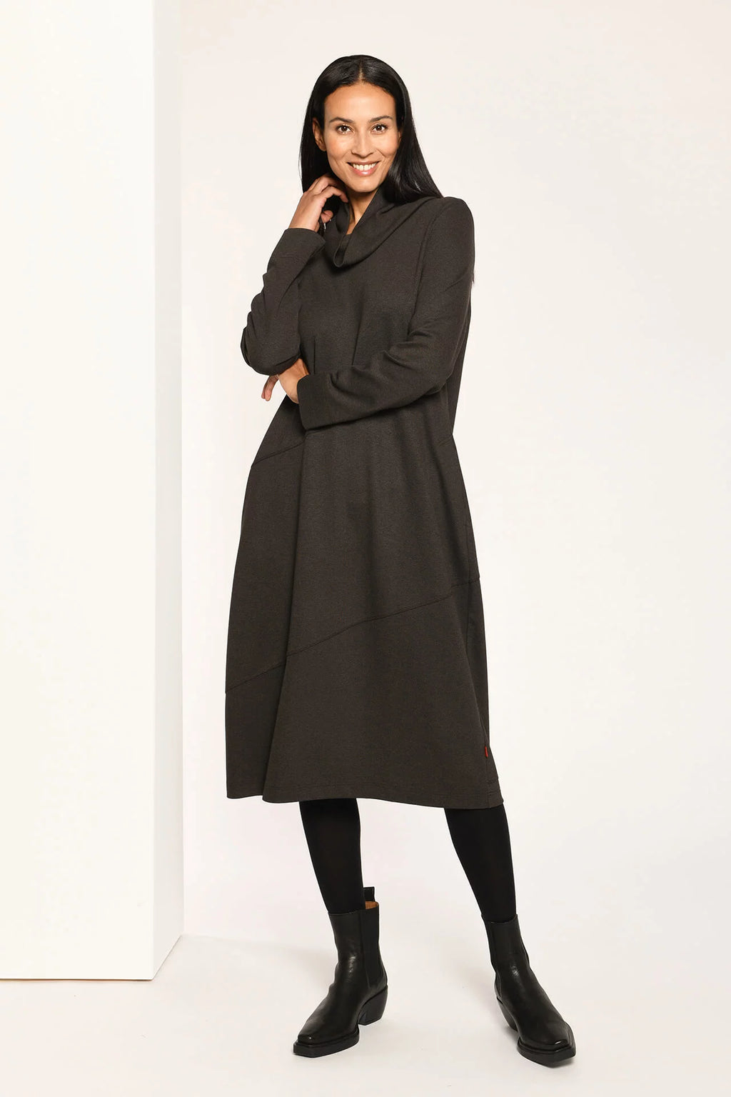 Vetono - Dark Olive Highneck Dress